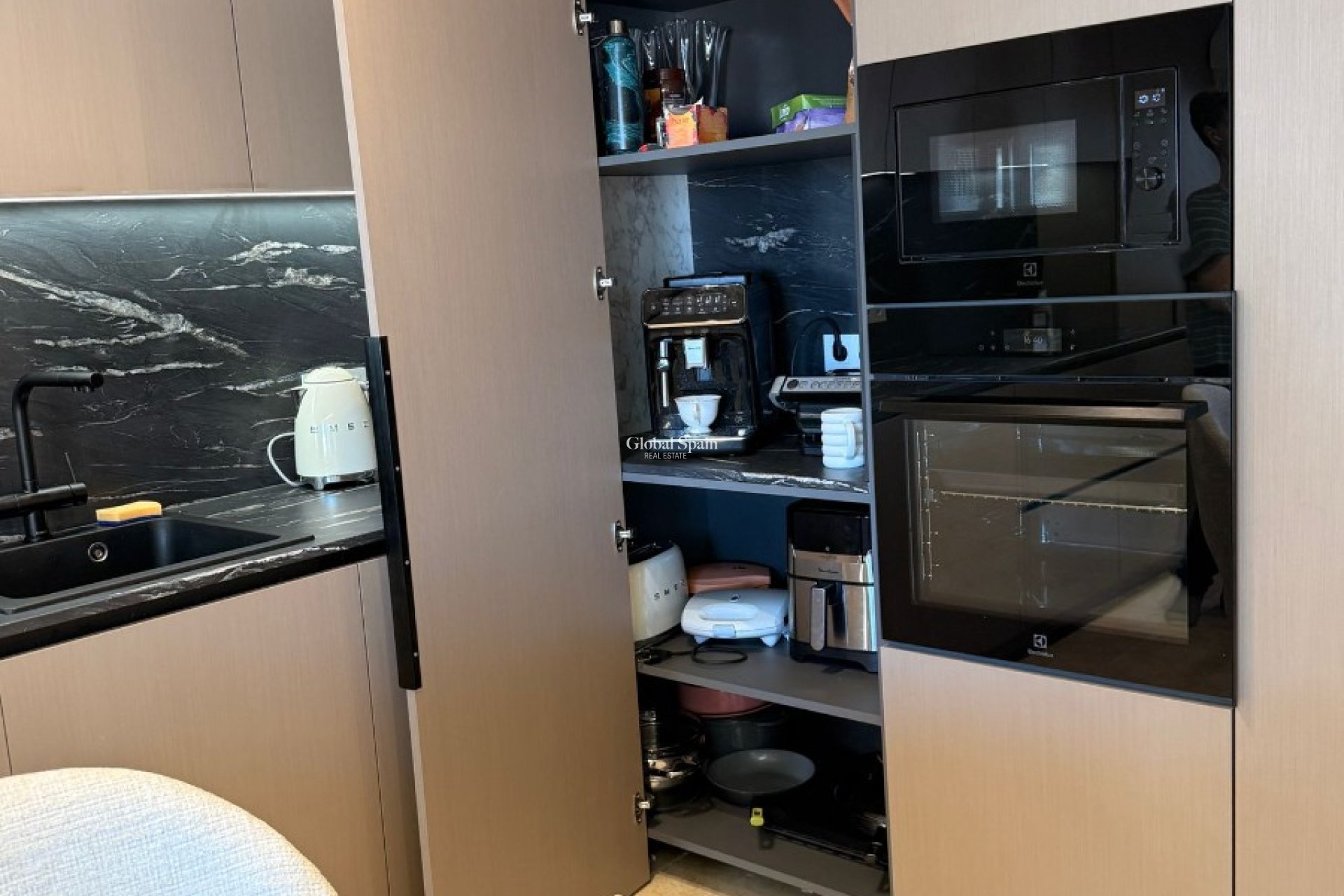 Odsprzedaż - PENTHOUSE -
LAS RAMBLAS GOLF - Inland