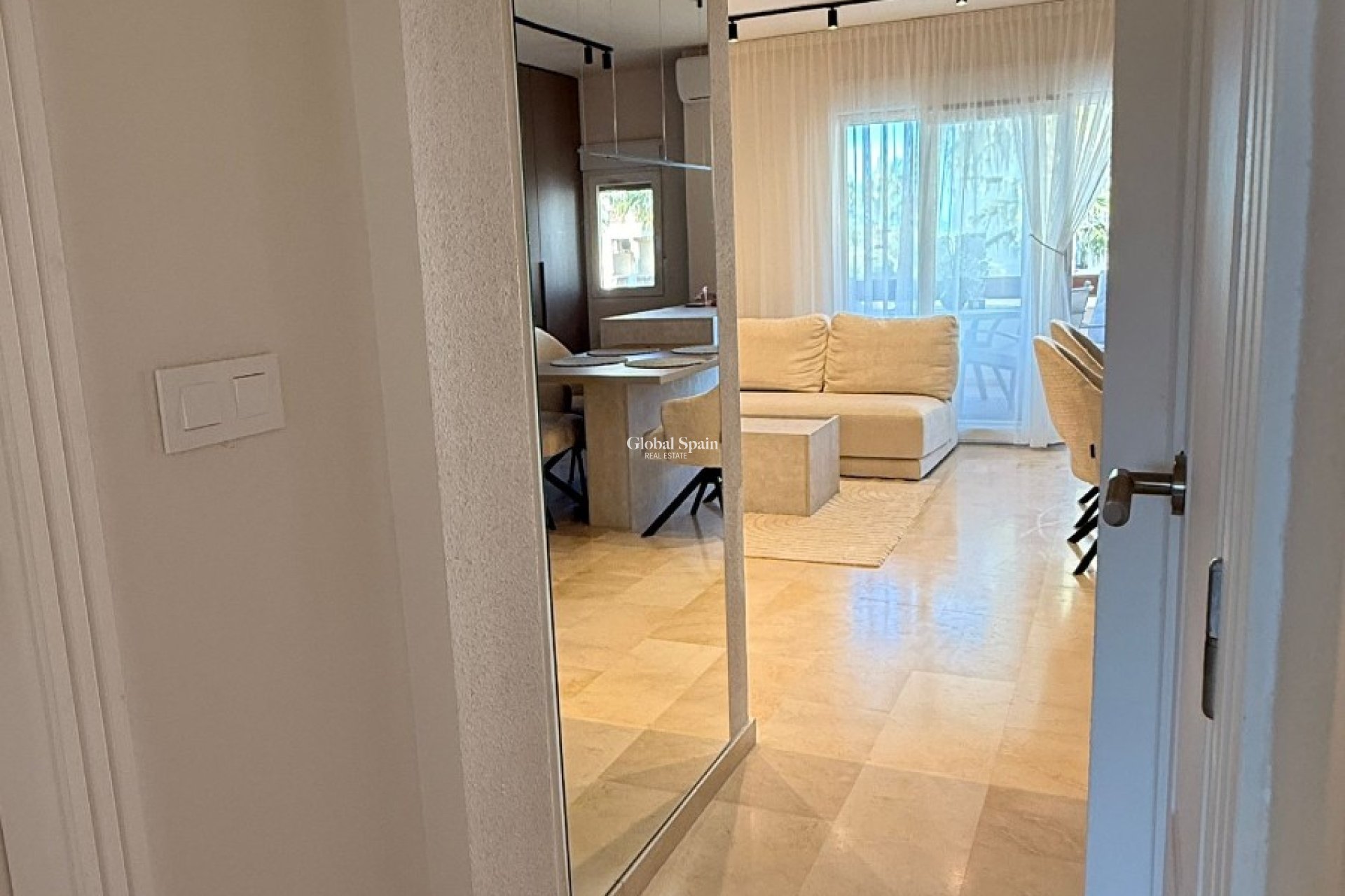Odsprzedaż - PENTHOUSE -
LAS RAMBLAS GOLF - Inland