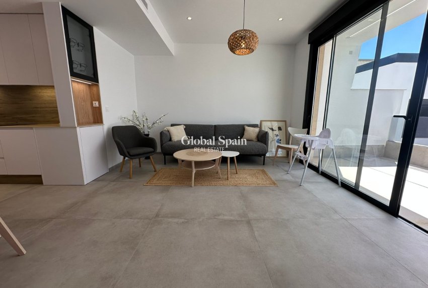 Odsprzedaż - PENTHOUSE -
LO PAGÁN