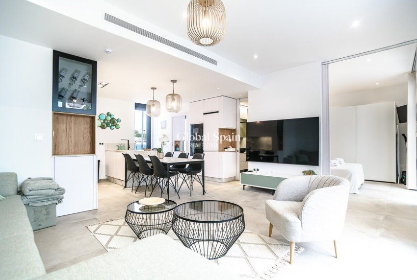 Odsprzedaż - PENTHOUSE -
LO PAGÁN