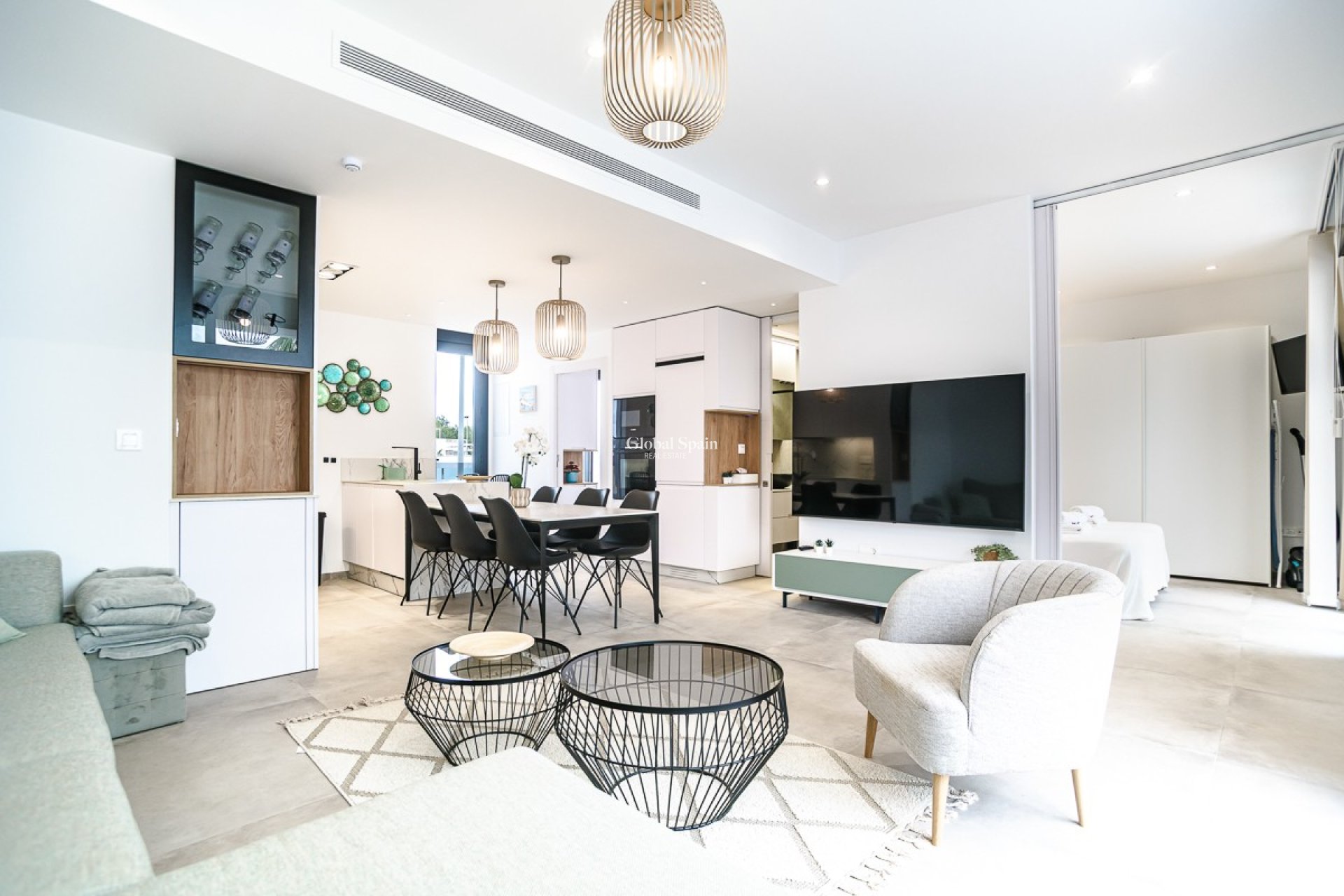 Odsprzedaż - PENTHOUSE -
LO PAGÁN