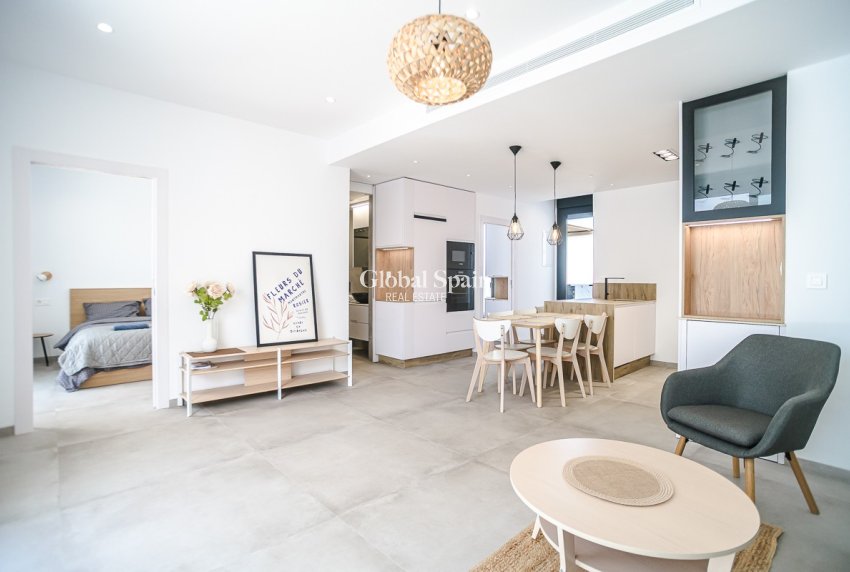 Odsprzedaż - PENTHOUSE -
LO PAGÁN