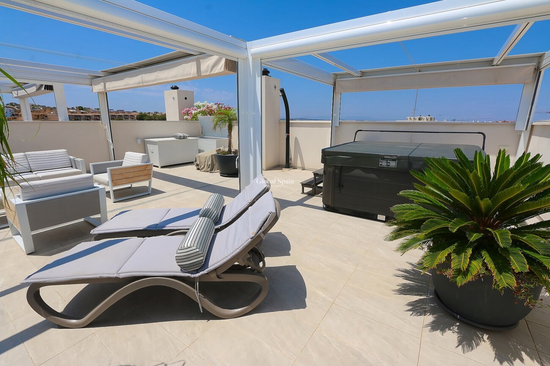 Odsprzedaż - PENTHOUSE -
LOS BALCONES - LOS ALTOS - Costa Blanca