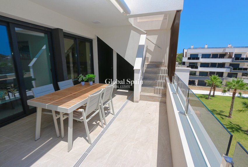 Odsprzedaż - PENTHOUSE -
LOS BALCONES - LOS ALTOS - Costa Blanca