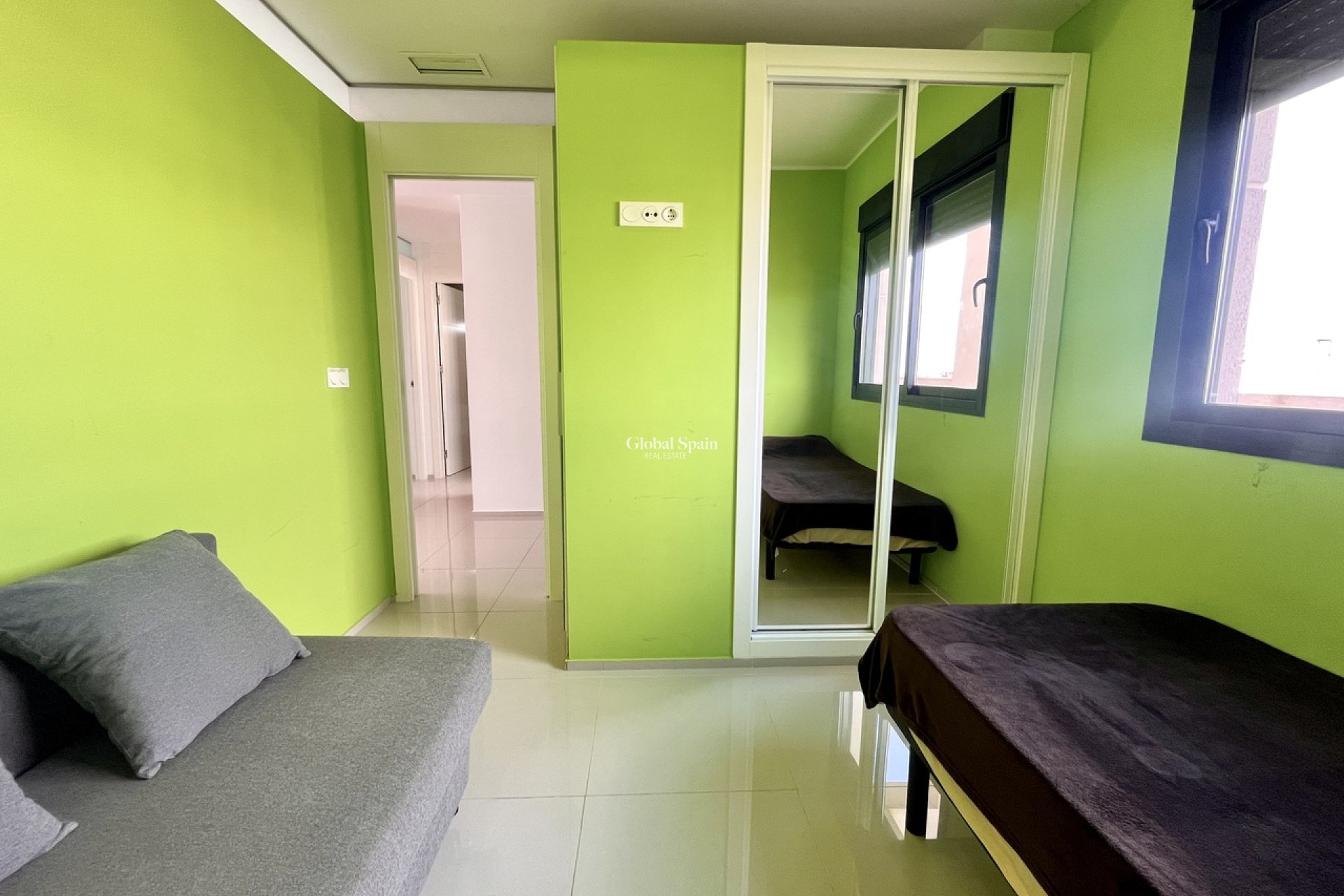 Odsprzedaż - PENTHOUSE -
LOS DOLSES - Inland