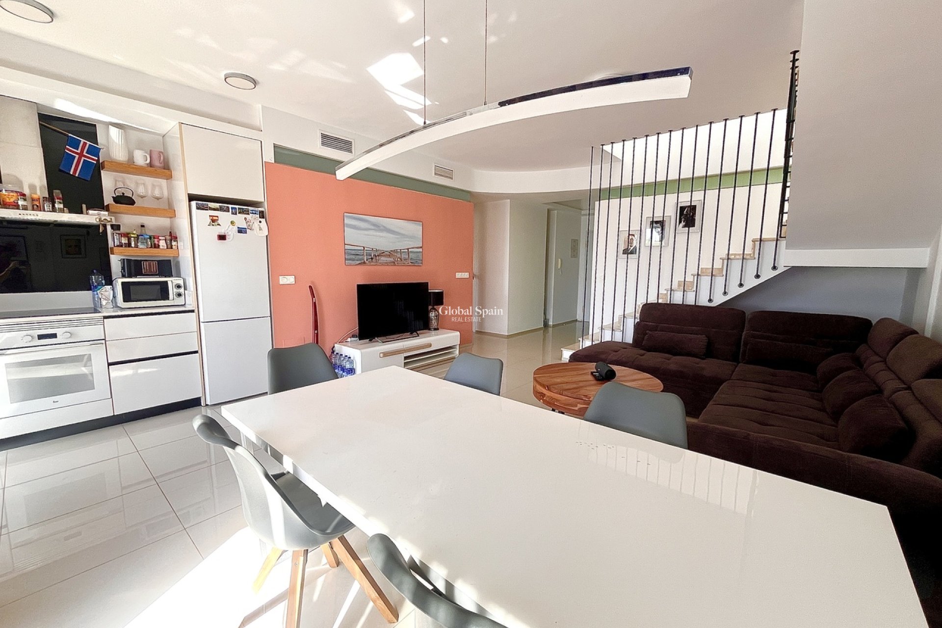 Odsprzedaż - PENTHOUSE -
LOS DOLSES - Inland