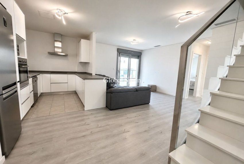Odsprzedaż - PENTHOUSE -
LOS DOLSES - Inland