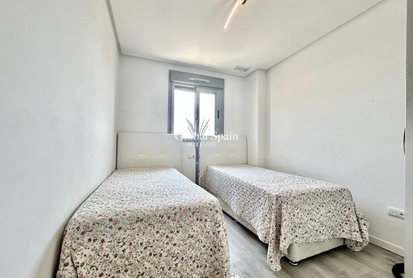 Odsprzedaż - PENTHOUSE -
LOS DOLSES - Inland