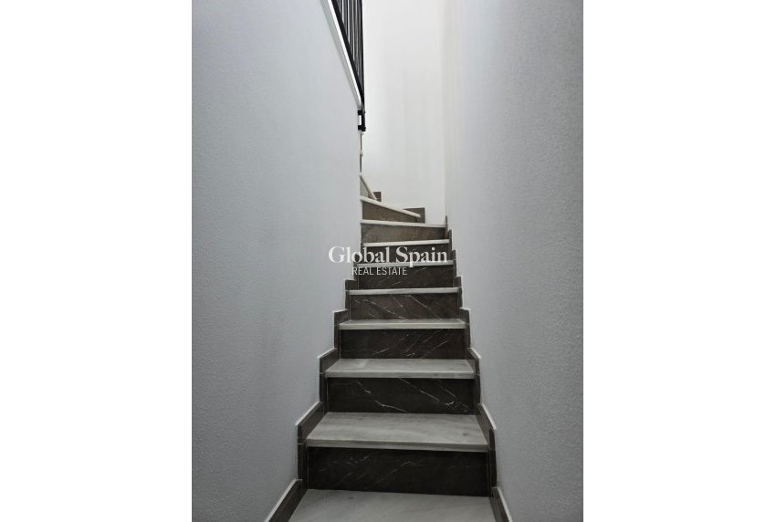 Odsprzedaż - PENTHOUSE -
ORIHUELA COSTA - Altos de campoamor