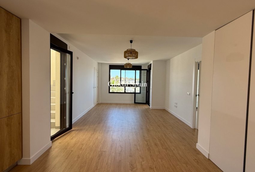 Odsprzedaż - PENTHOUSE -
ORIHUELA - Costa Blanca Sur