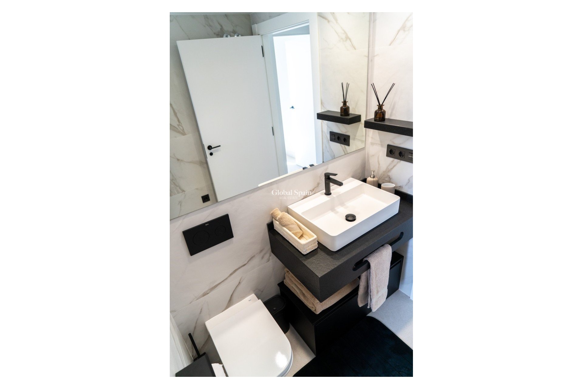 Odsprzedaż - PENTHOUSE -
ORIHUELA COSTA - La Zenia