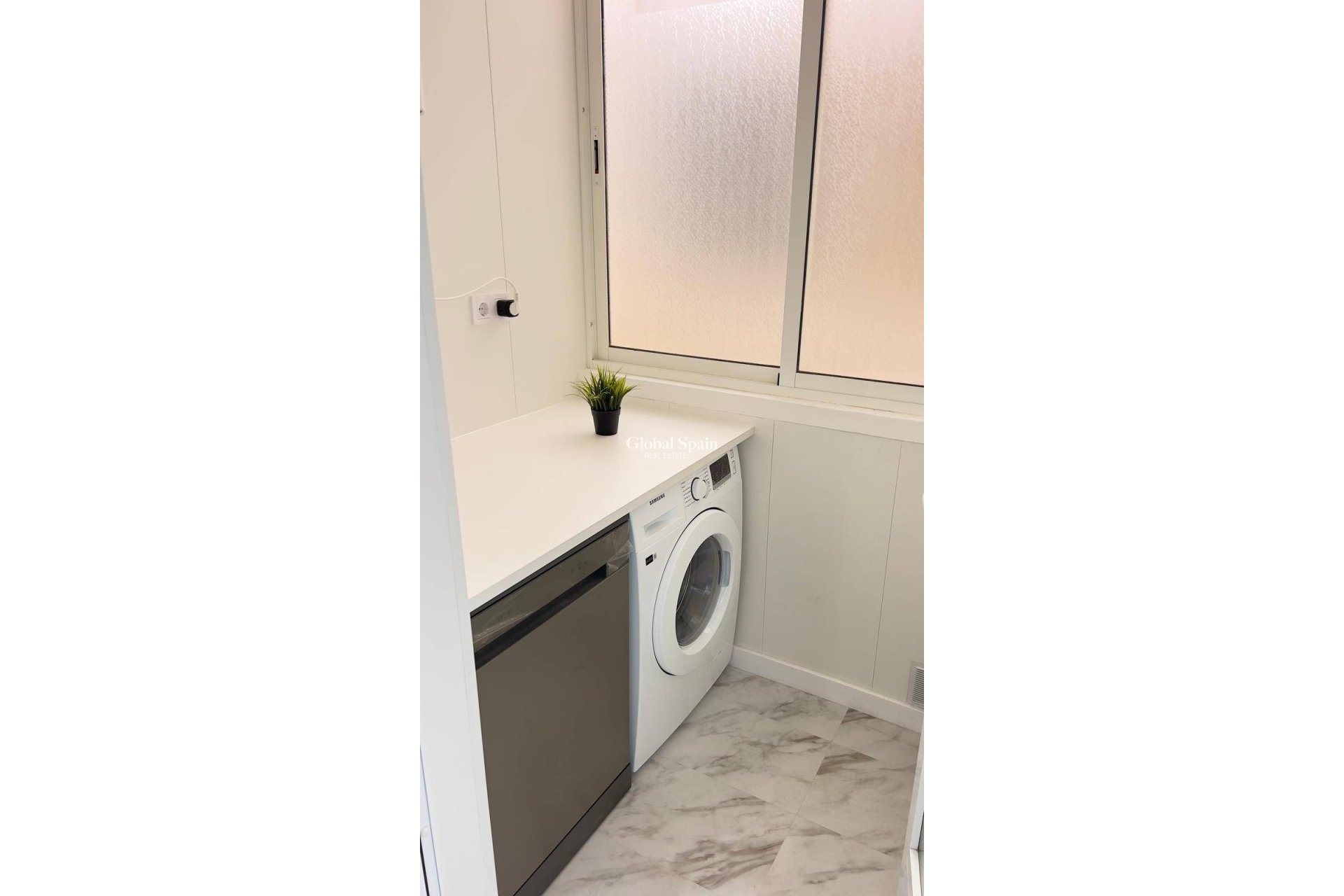 Odsprzedaż - PENTHOUSE -
ORIHUELA COSTA - La Zenia