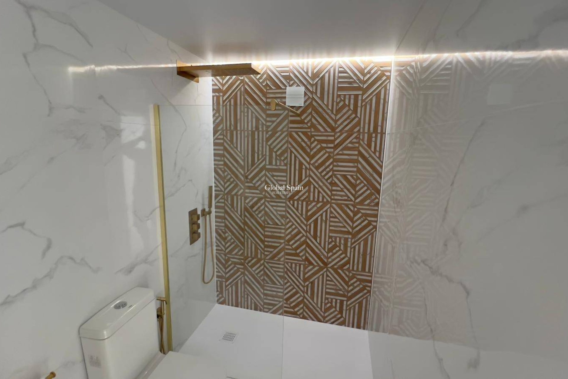 Odsprzedaż - PENTHOUSE -
ORIHUELA COSTA - La Zenia