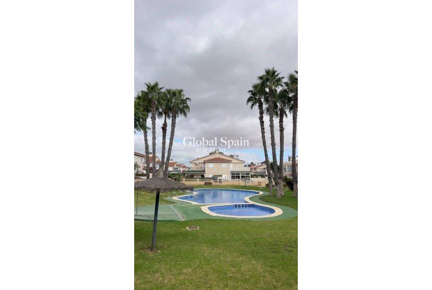 Odsprzedaż - PENTHOUSE -
ORIHUELA COSTA - La Zenia