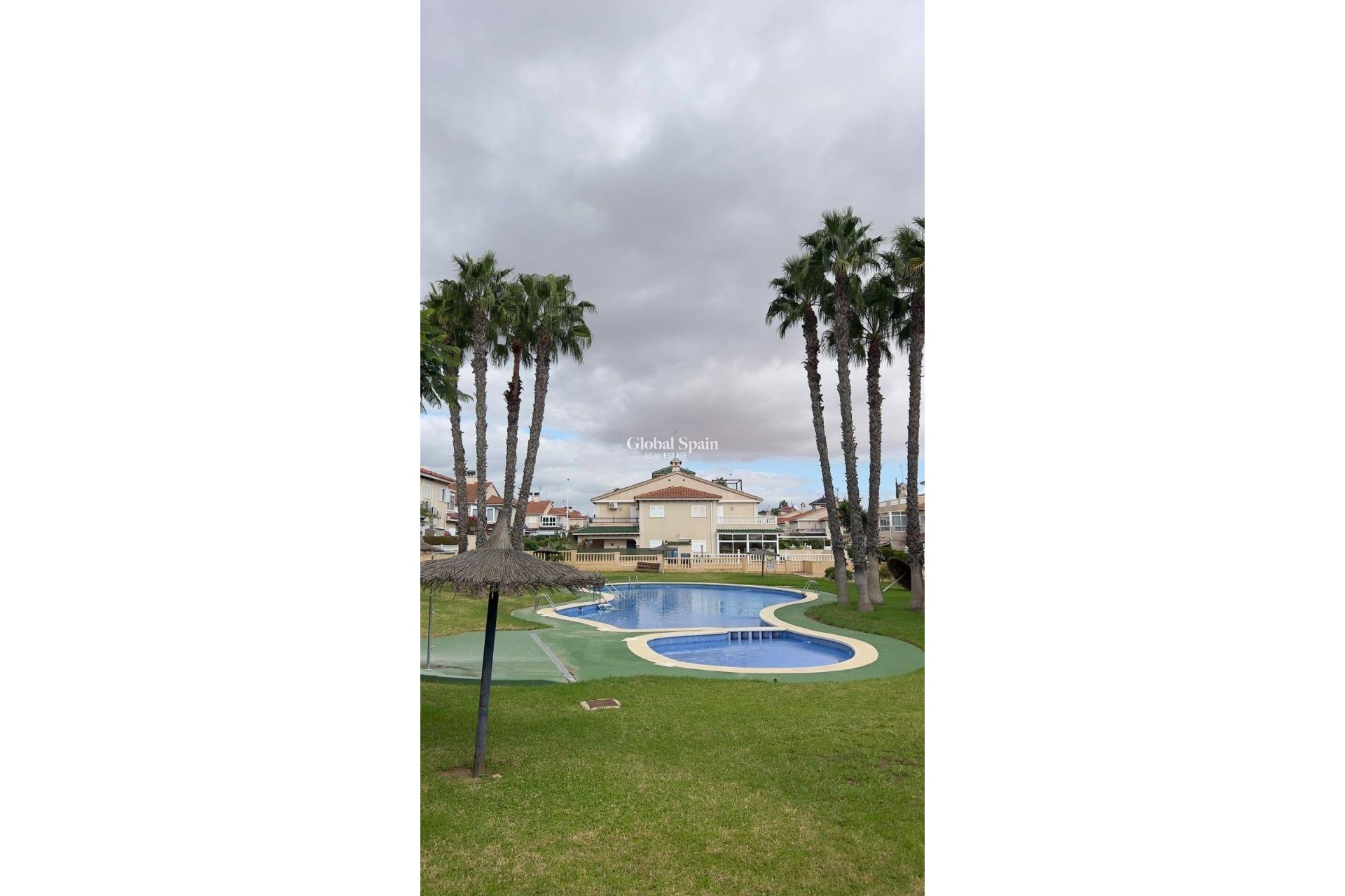 Odsprzedaż - PENTHOUSE -
ORIHUELA COSTA - La Zenia