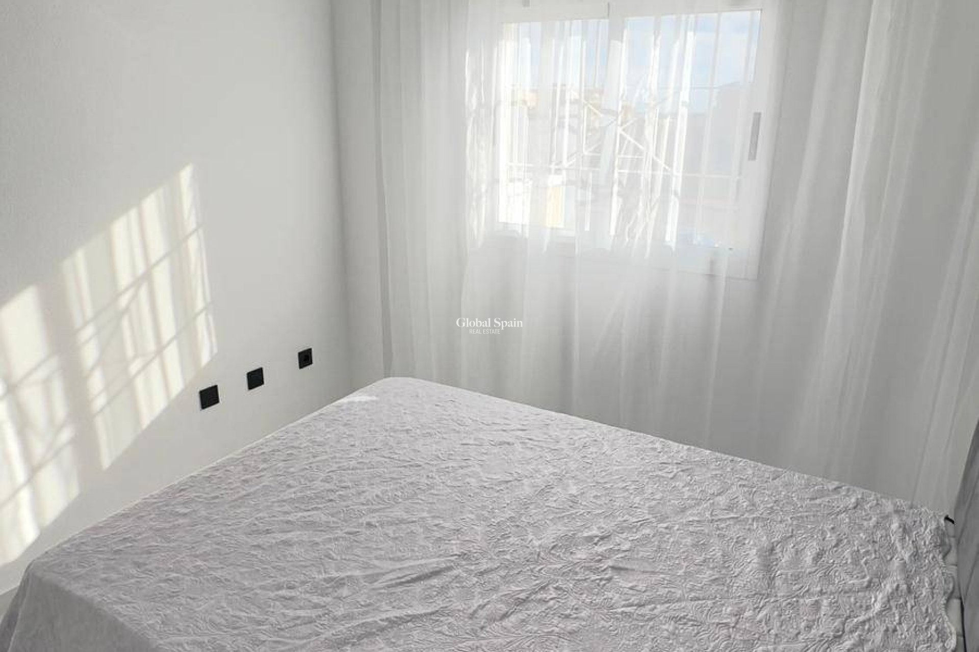 Odsprzedaż - PENTHOUSE -
ORIHUELA COSTA - La Zenia