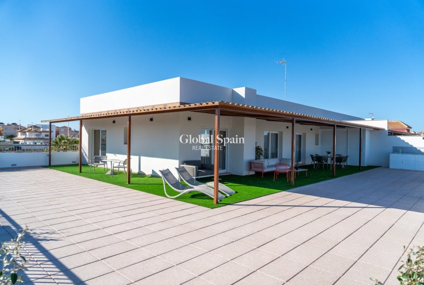 Odsprzedaż - PENTHOUSE -
ORIHUELA COSTA - La Zenia