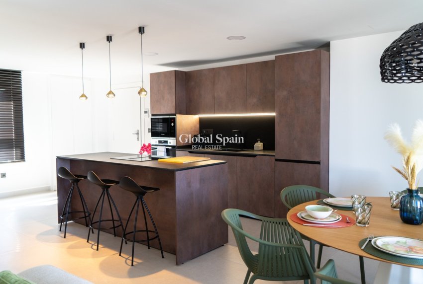 Odsprzedaż - PENTHOUSE -
ORIHUELA COSTA - La Zenia