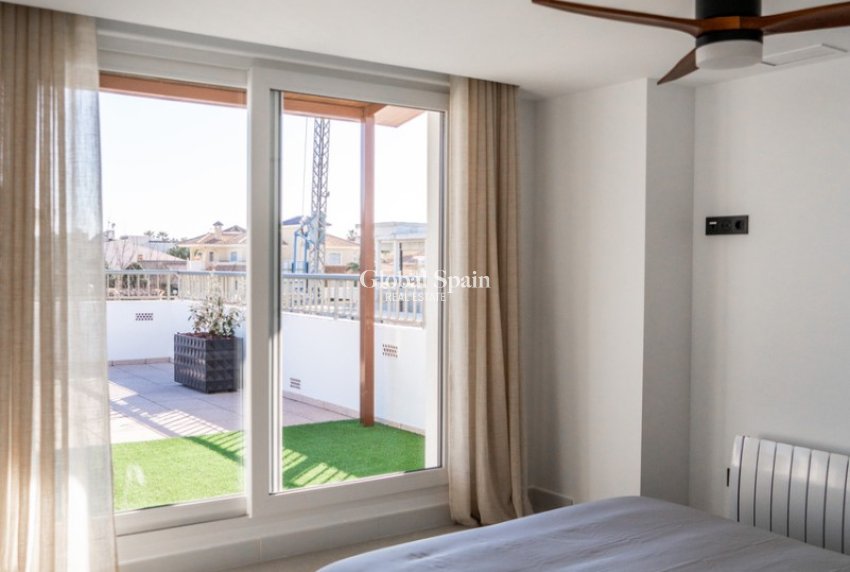 Odsprzedaż - PENTHOUSE -
ORIHUELA COSTA - La Zenia