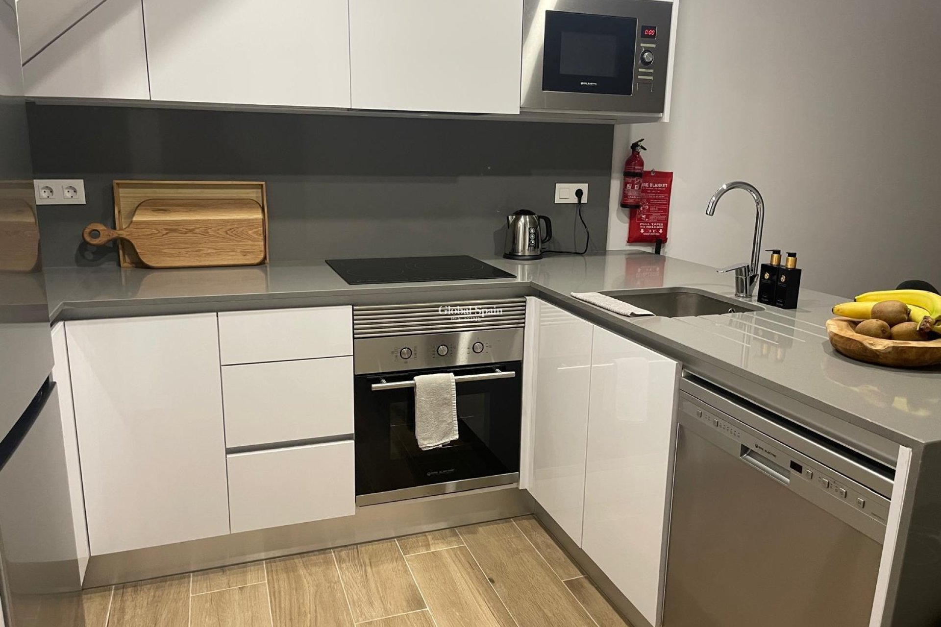 Odsprzedaż - PENTHOUSE -
ORIHUELA COSTA - Las Filipinas