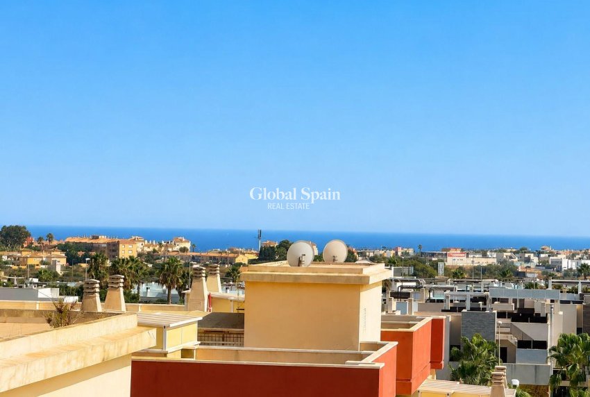 Odsprzedaż - PENTHOUSE -
ORIHUELA COSTA - Lomas de Cabo Roig
