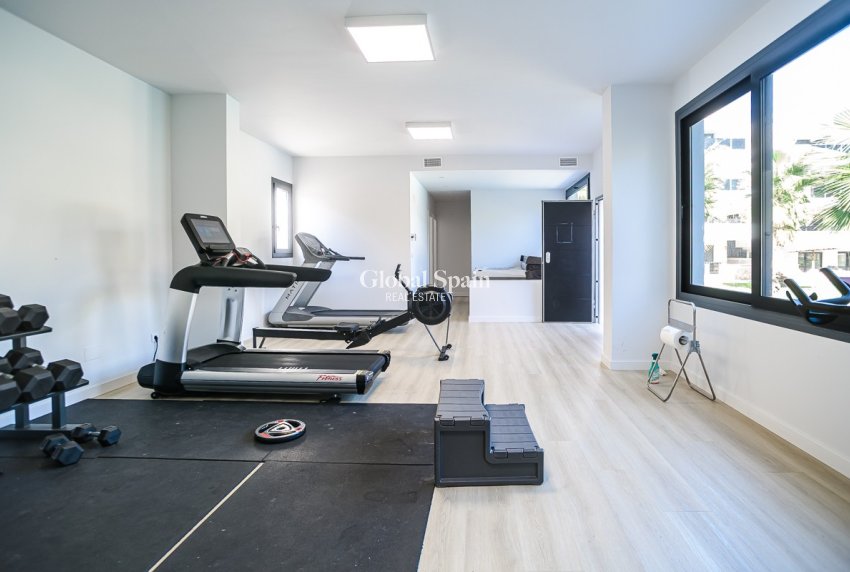 Odsprzedaż - PENTHOUSE -
ORIHUELA COSTA - Los Altos