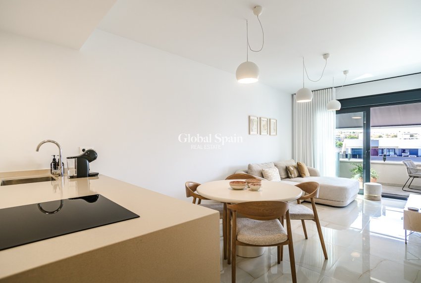 Odsprzedaż - PENTHOUSE -
ORIHUELA COSTA - Los Altos