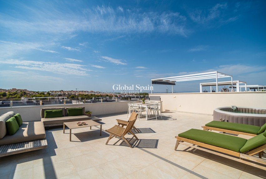 Odsprzedaż - PENTHOUSE -
ORIHUELA COSTA - Los Altos