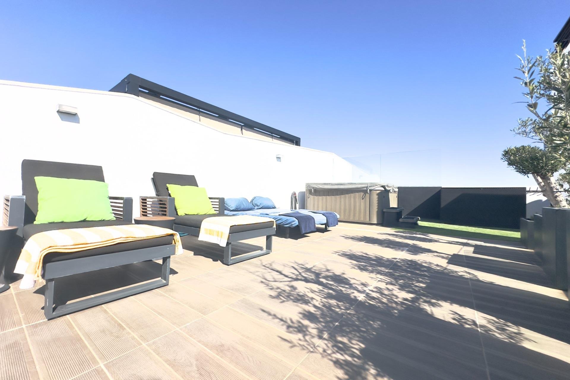 Odsprzedaż - PENTHOUSE -
ORIHUELA COSTA - Los Dolses