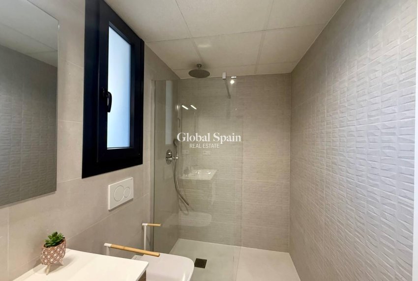 Odsprzedaż - PENTHOUSE -
ORIHUELA COSTA - PAU 8
