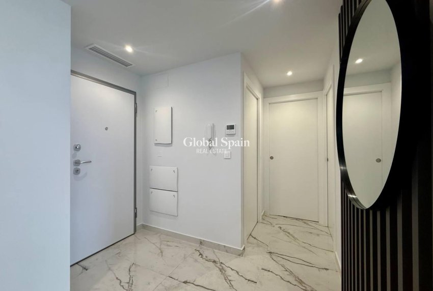 Odsprzedaż - PENTHOUSE -
ORIHUELA COSTA - PAU 8