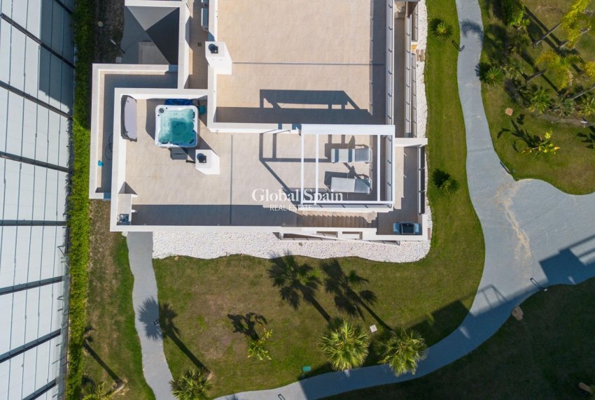 Odsprzedaż - PENTHOUSE -
ORIHUELA COSTA - Playa Flamenca