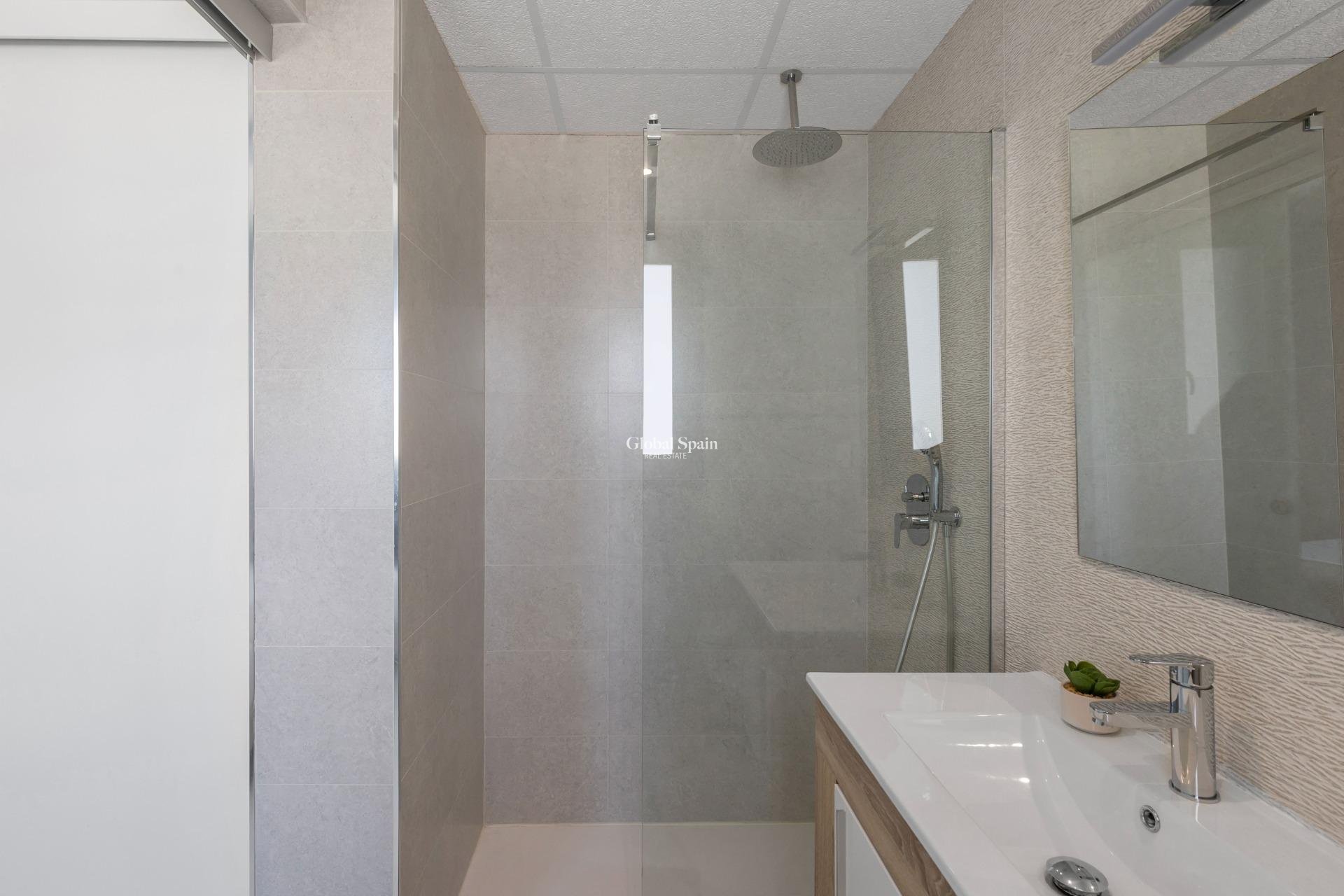 Odsprzedaż - PENTHOUSE -
ORIHUELA COSTA - Playa Flamenca