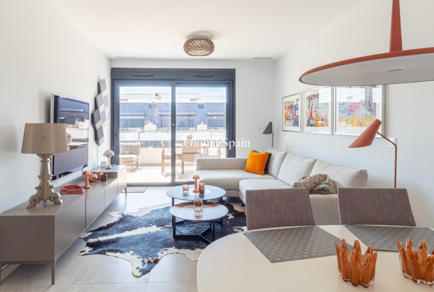 Odsprzedaż - PENTHOUSE -
ORIHUELA COSTA - Playa Flamenca