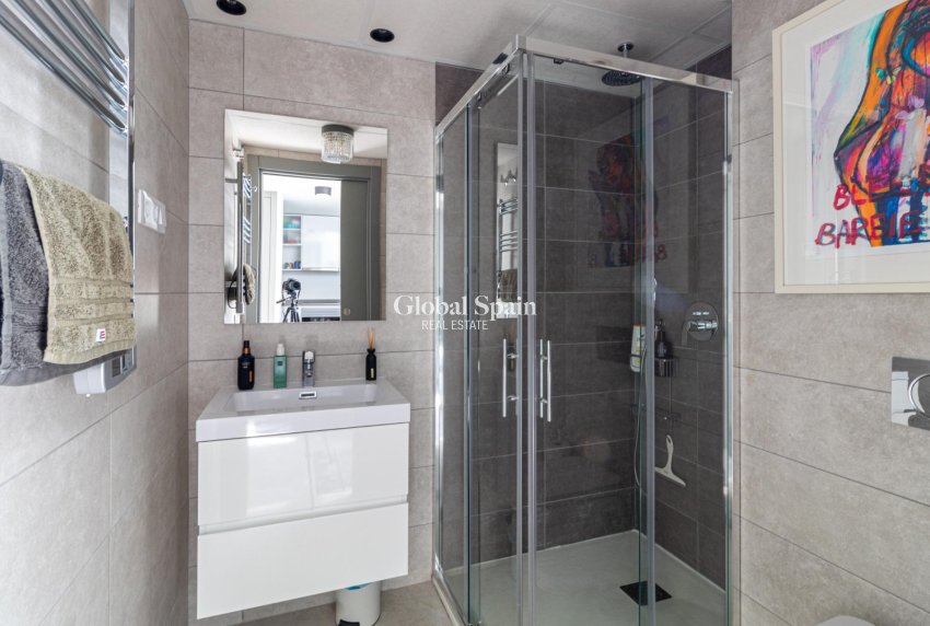 Odsprzedaż - PENTHOUSE -
ORIHUELA COSTA - Playa Flamenca