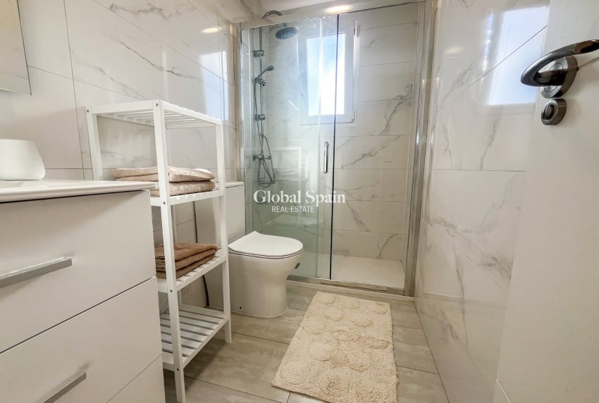 Odsprzedaż - PENTHOUSE -
ORIHUELA COSTA - Punta Prima