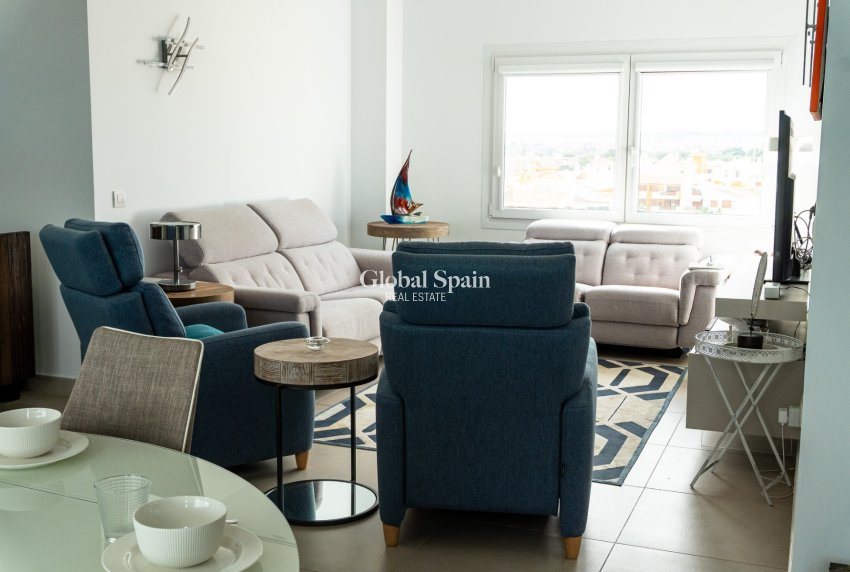 Odsprzedaż - PENTHOUSE -
ORIHUELA COSTA - Punta Prima