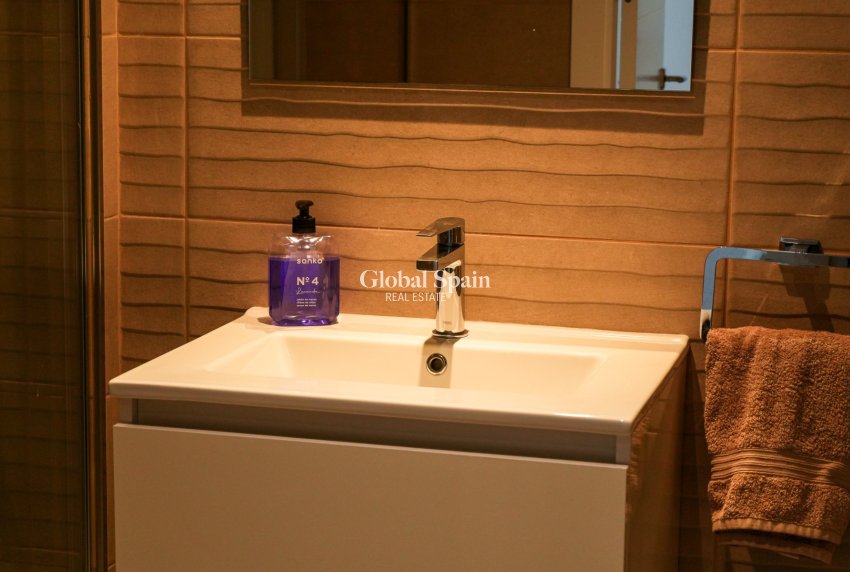 Odsprzedaż - PENTHOUSE -
ORIHUELA COSTA - Punta Prima