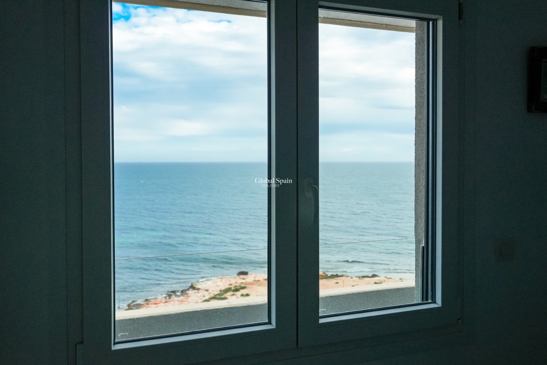 Odsprzedaż - PENTHOUSE -
ORIHUELA COSTA - Punta Prima