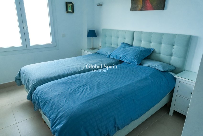 Odsprzedaż - PENTHOUSE -
ORIHUELA COSTA - Punta Prima