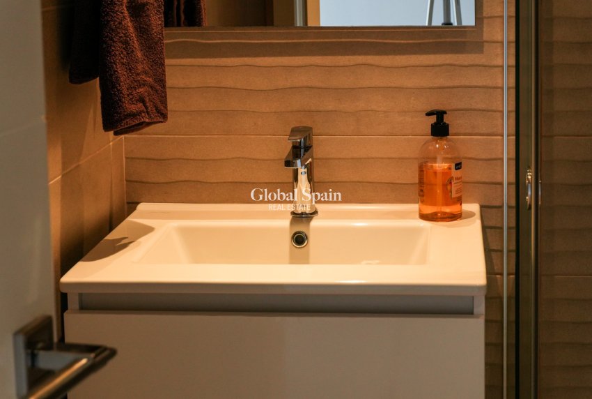 Odsprzedaż - PENTHOUSE -
ORIHUELA COSTA - Punta Prima