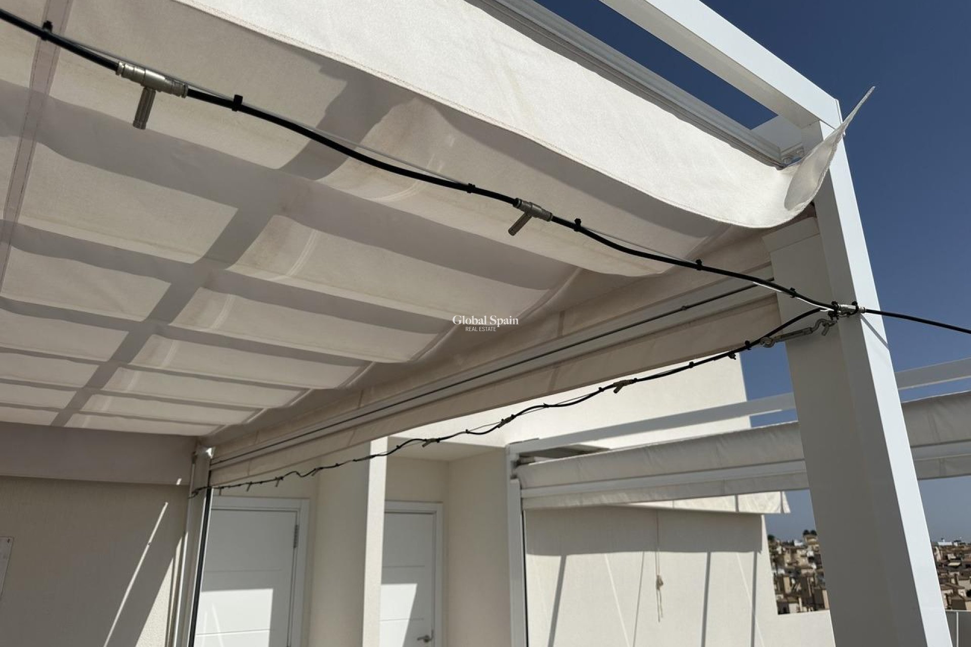 Odsprzedaż - PENTHOUSE -
ORIHUELA COSTA - VILLAMARTÍN