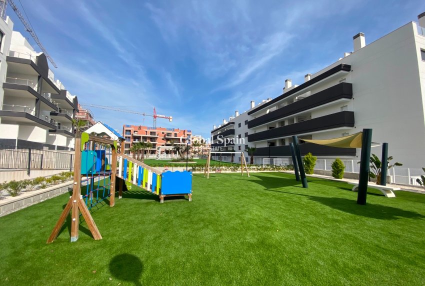 Odsprzedaż - PENTHOUSE -
ORIHUELA COSTA - VILLAMARTÍN