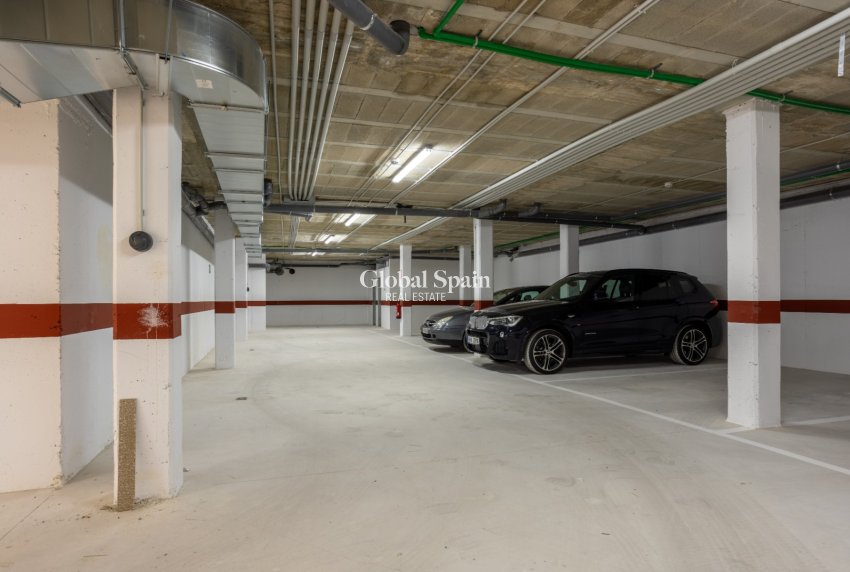 Odsprzedaż - PENTHOUSE -
ORIHUELA COSTA - VILLAMARTÍN