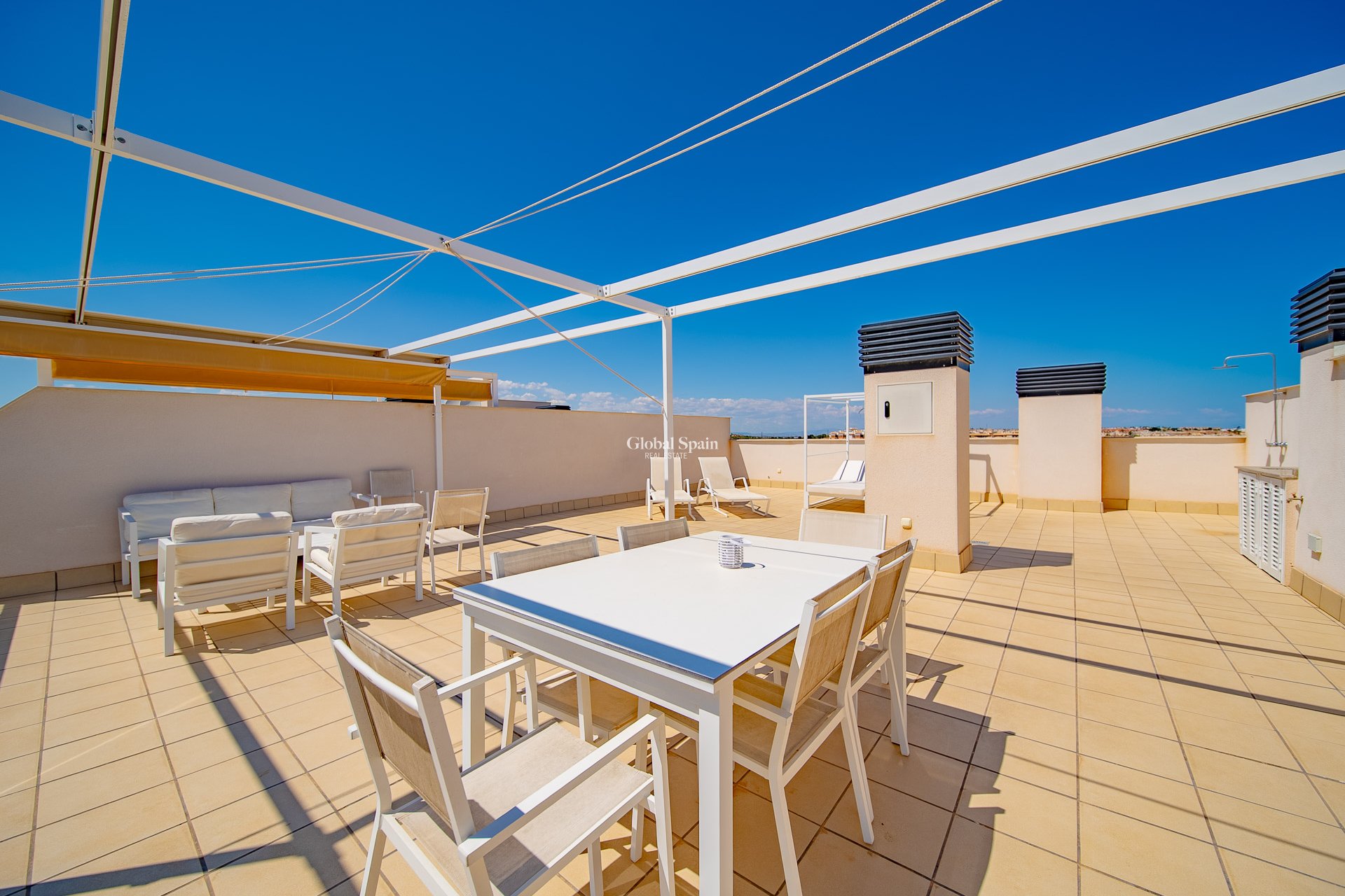 Odsprzedaż - PENTHOUSE -
ORIHUELA COSTA - VILLAMARTÍN