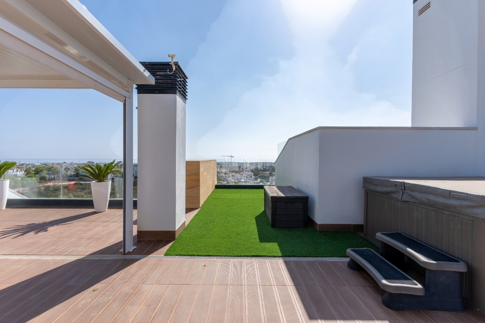 Odsprzedaż - PENTHOUSE -
ORIHUELA COSTA - 