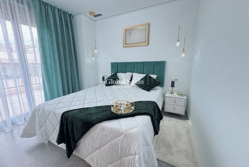 Odsprzedaż - PENTHOUSE -
ORIHUELA COSTA - 