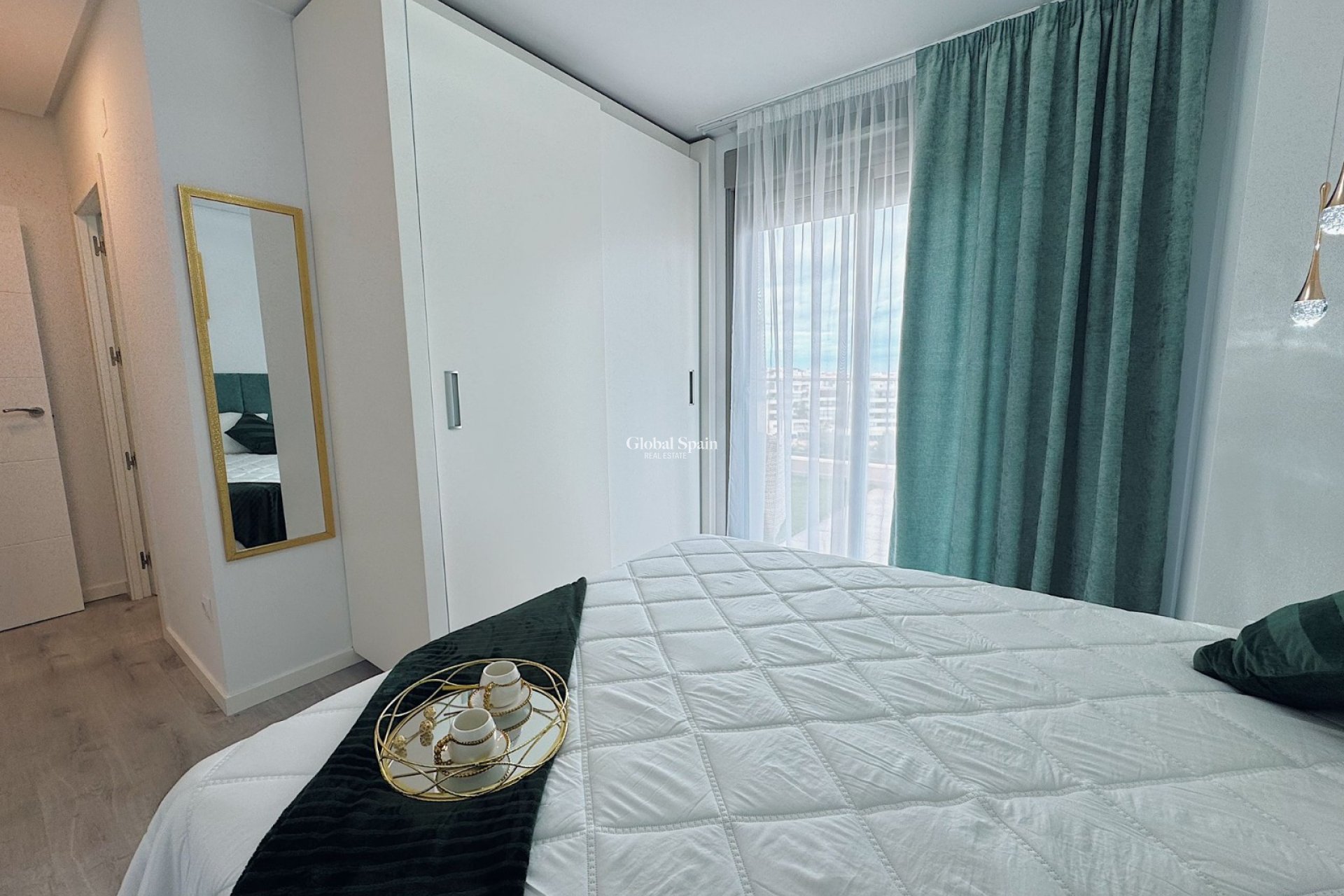 Odsprzedaż - PENTHOUSE -
ORIHUELA COSTA - 