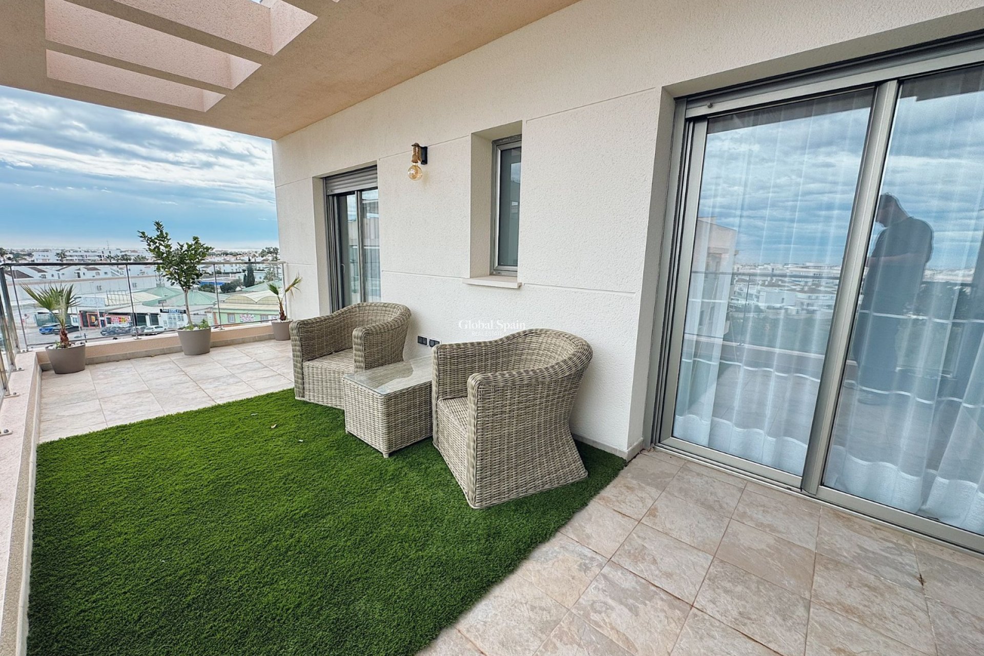 Odsprzedaż - PENTHOUSE -
ORIHUELA COSTA - 