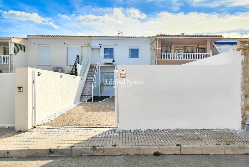 Odsprzedaż - PENTHOUSE -
ORIHUELA COSTA - 